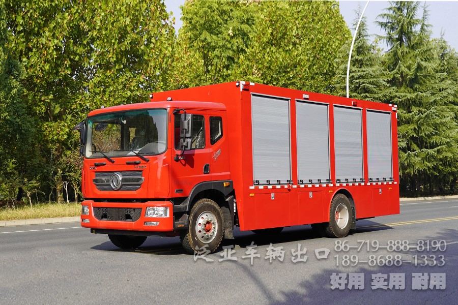 东风手动八档平头排半消防救援工程车